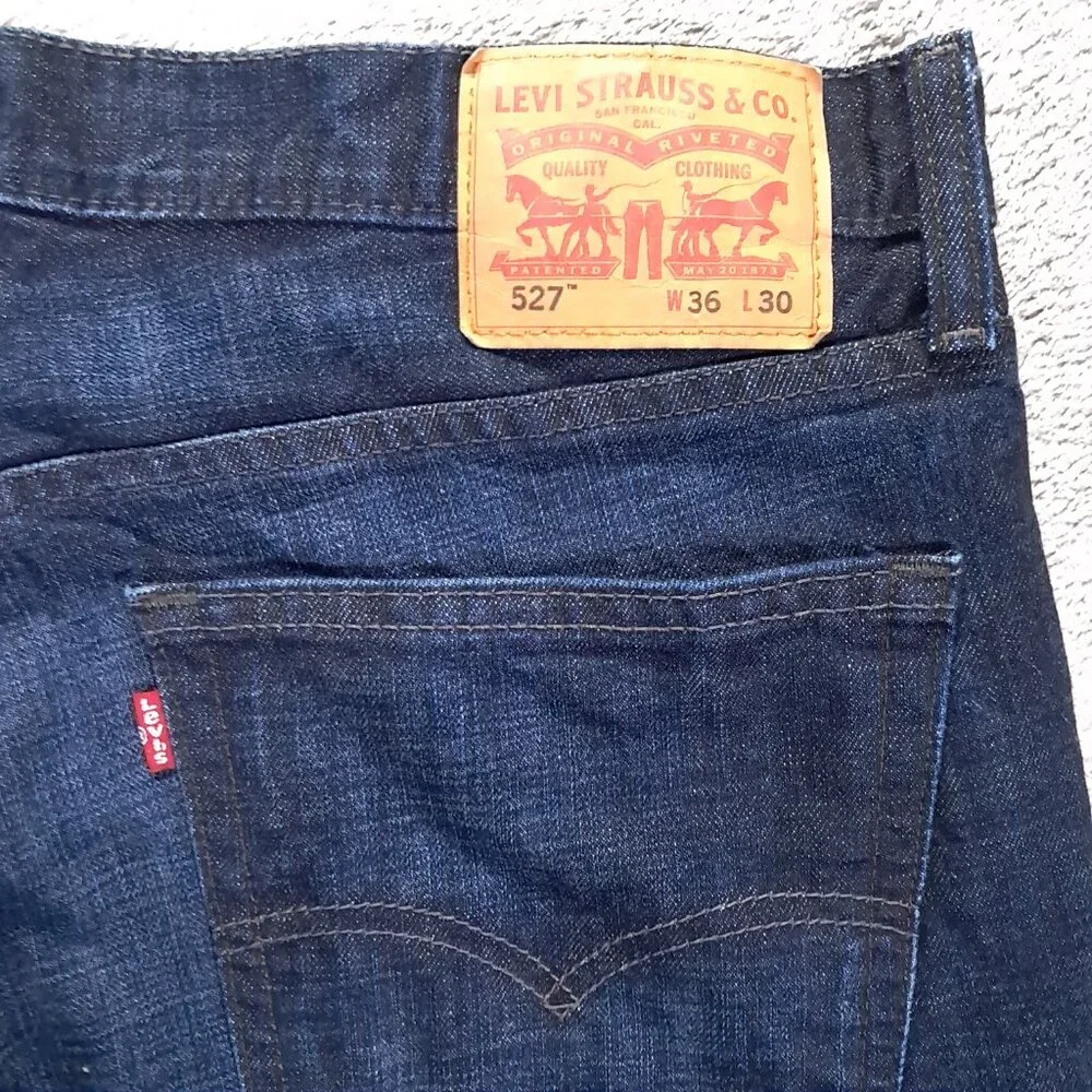Levis 527 Jeans Men 36x30 Boot Cut Whiskers 100% Cotton Dark Blue Denim Western